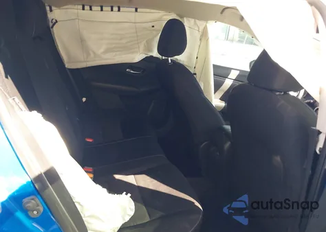 2020 Nissan Sentra Sv Xtronic Cvt z USA, uszkodzony, nr VIN 3N1AB8CVXLY239878